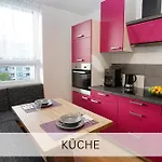 Moderne 3-zimmer-wohnung Im Herzen Von - Zentrale Lage, Komfort & Wlan 아파트