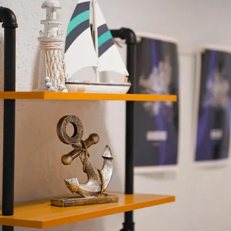 شقة Moderne 3-zimmer-wohnung Im Herzen Von - Zentrale Lage, Komfort & Wlan *