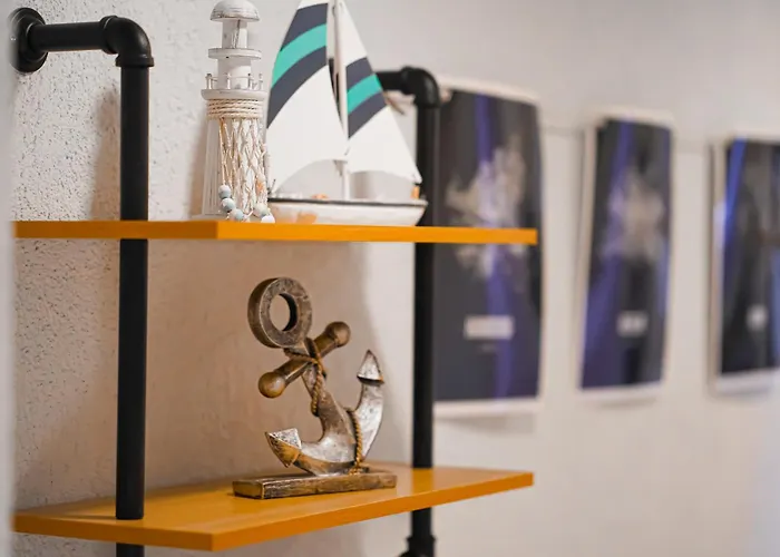 Apartment Moderne 3-zimmer-wohnung Im Herzen Von - Zentrale Lage, Komfort & Wlan *